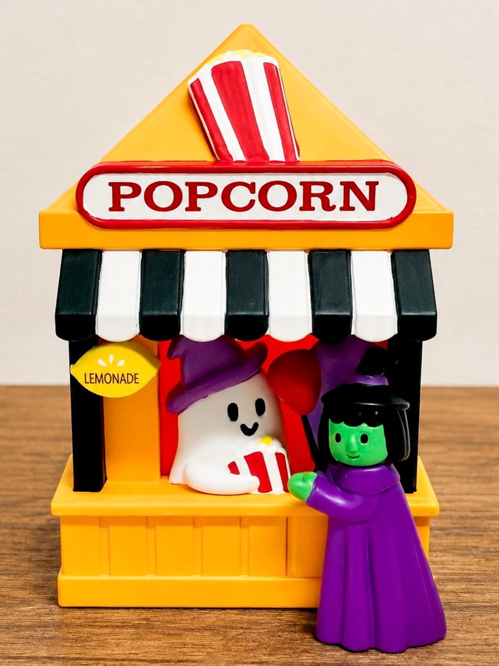 Target Bullseye Playground “Popcorn” Booth Halloween Carnival Village Decoration